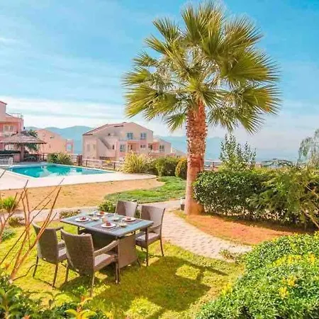 Private Dublex In Wyndham Apartment Kusadası