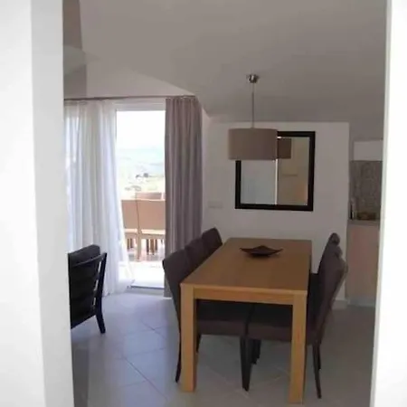 Private Dublex In Wyndham Apartment *